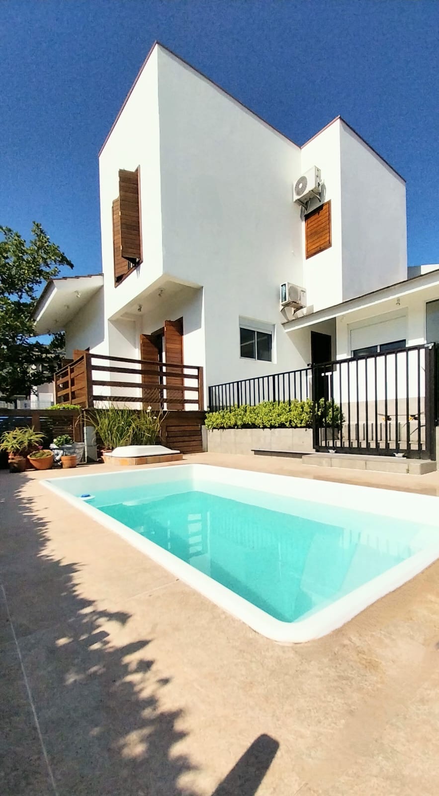 Piscina de uma das casas Nubem Locações